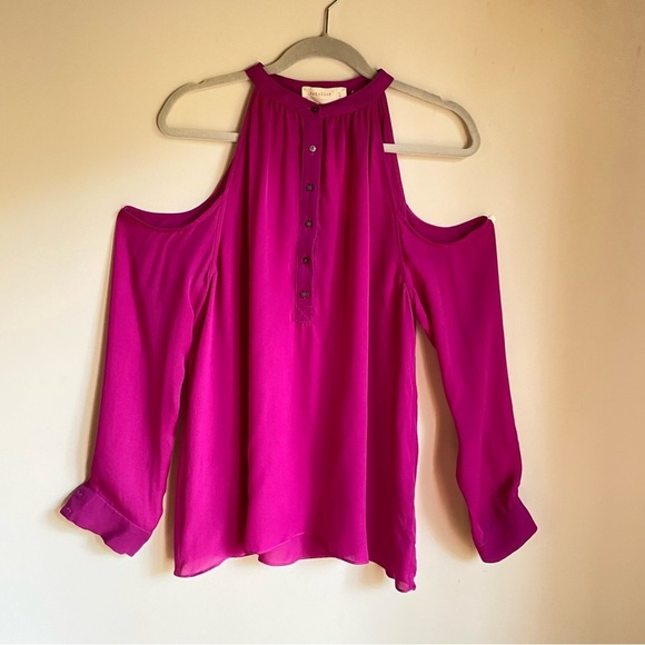 Nicole Miller Artelier Cold Shoulder 100% Silk Blouse - Picture 2 of 7